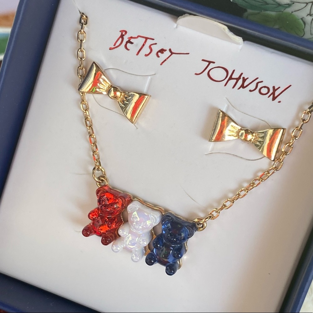 🆕Betsey Johnson Bear Necklace & Stud Earrings Set